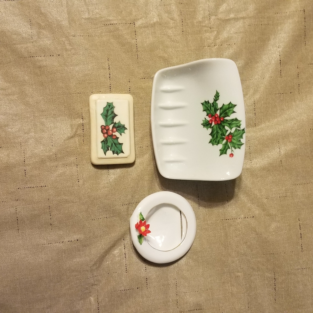 Omnibus Bone China Soap Dish and Frame